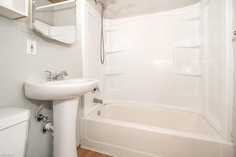 1634 Maple Dr, Lorain, OH 44052 photo 7