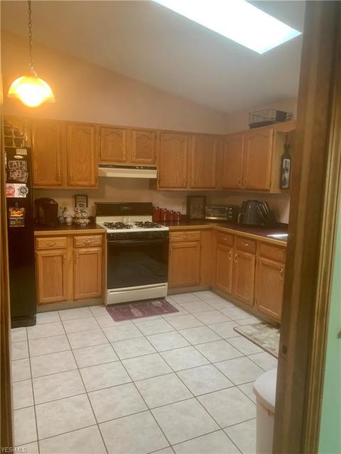 519 Hampton Dr, Elyria, OH 44035 photo 11