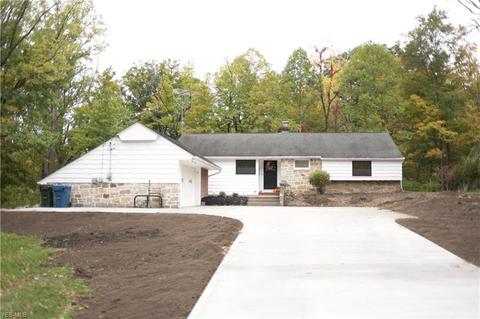 2750 River Rd, Willoughby Hills, OH 44094 photo 1