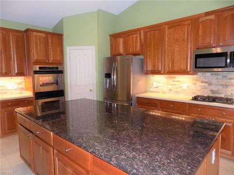 129 Brighton Dr, Aurora, OH 44202 photo 6