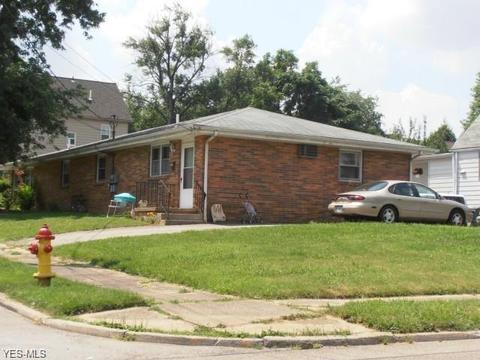 17-19 Euclid Ave, Struthers, OH 44471 photo 2