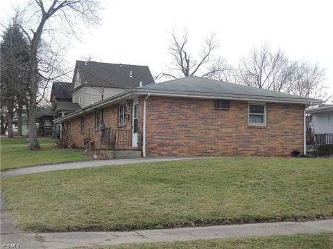 17-19 Euclid Ave, Struthers, OH 44471 photo 4