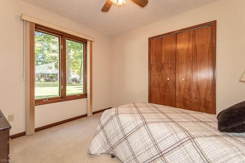 8469 Barbara Dr, Mentor, OH 44060 photo 20