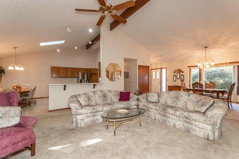 8469 Barbara Dr, Mentor, OH 44060 photo 14