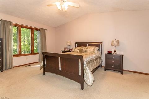 8469 Barbara Dr, Mentor, OH 44060 photo 16
