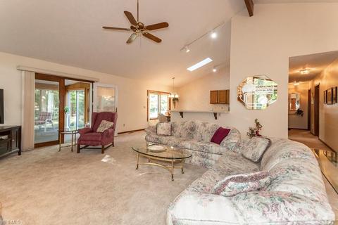 8469 Barbara Dr, Mentor, OH 44060 photo 13