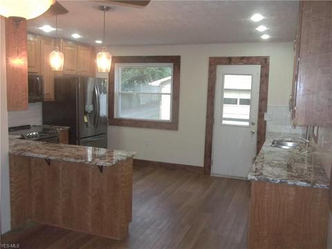 111 Prospect St, Dover, OH 44622 photo 7