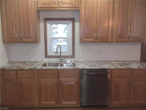 111 Prospect St, Dover, OH 44622 photo 9