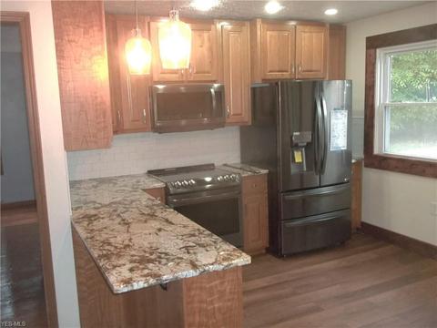111 Prospect St, Dover, OH 44622 photo 10