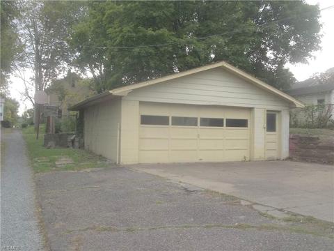 111 Prospect St, Dover, OH 44622 photo 4