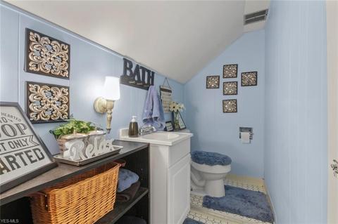 615 Sexton St, Struthers, OH 44471 photo 10