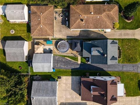 615 Sexton St, Struthers, OH 44471 photo 7