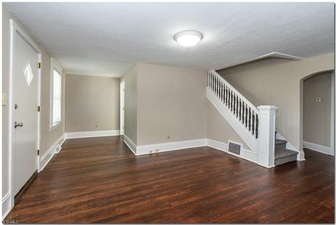 357 Berea St, Berea, OH 44017 photo 7