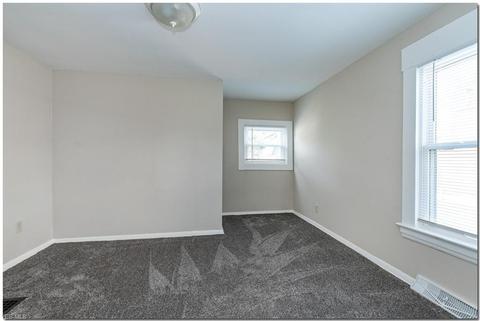 357 Berea St, Berea, OH 44017 photo 10