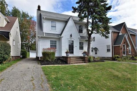 261 E 211th St, Euclid, OH 44123 photo 2