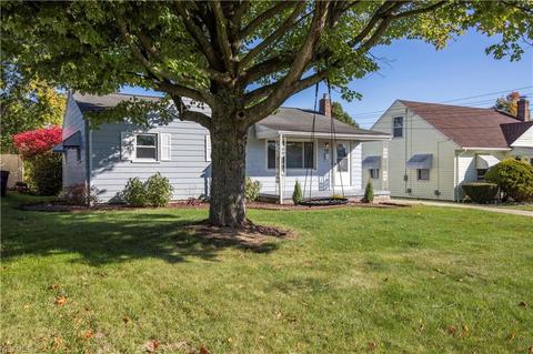 545 Creed St, Struthers, OH 44471 photo 3