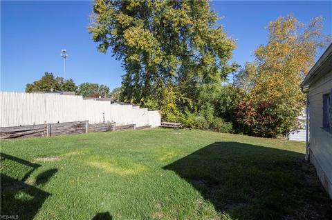 545 Creed St, Struthers, OH 44471 photo 16