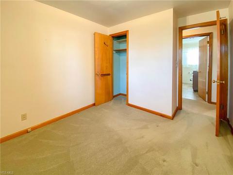 941 Garfield St, Struthers, OH 44471 photo 11