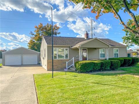 941 Garfield St, Struthers, OH 44471 photo 1