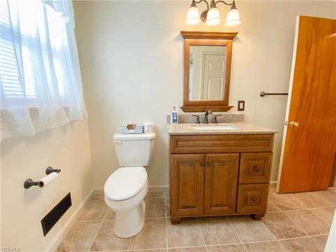 941 Garfield St, Struthers, OH 44471 photo 16