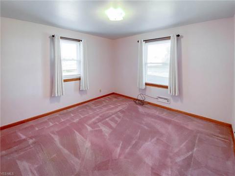 941 Garfield St, Struthers, OH 44471 photo 18