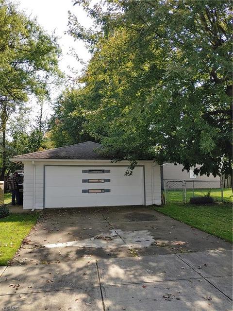 389 Walnut Dr, Berea, OH 44017 photo 28