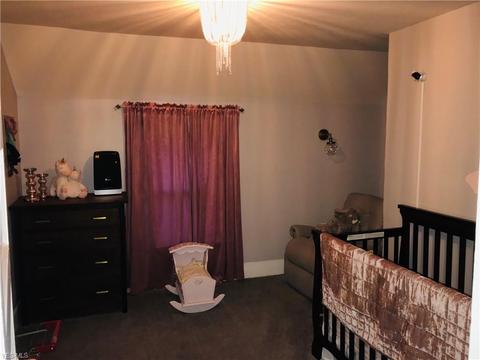 404 E 7th St, Dover, OH 44622 photo 8
