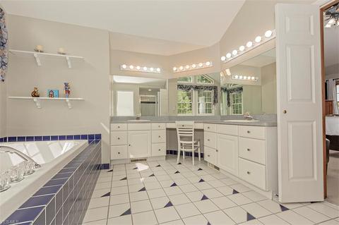 34450 Appleview Way, Solon, OH 44139 photo 23