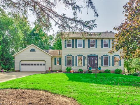 2326 Cold Stream Ave NE, Canton, OH 44721 photo 1