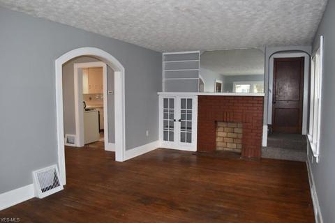 1844 Java Ave, Akron, OH 44305 photo 5