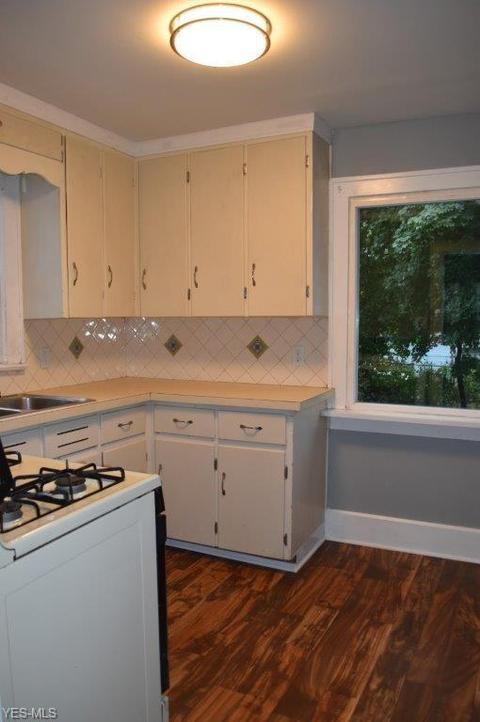 1844 Java Ave, Akron, OH 44305 photo 14