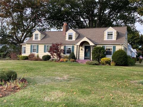 4311 W Lake Rd, Ashtabula, OH 44004 photo 1