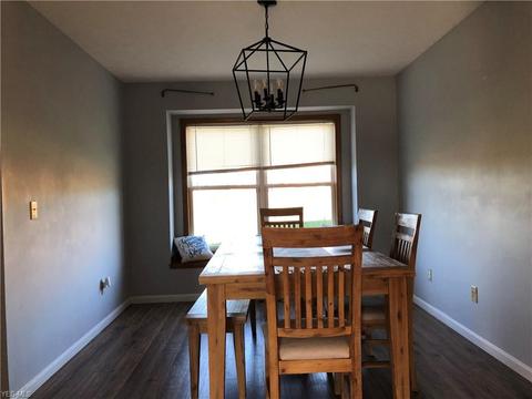 125 Mill Stream Cir, Elyria, OH 44035 photo 9