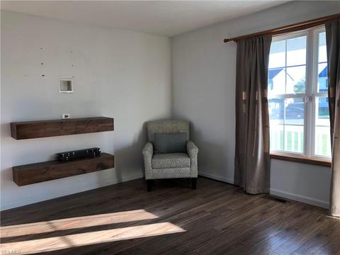 125 Mill Stream Cir, Elyria, OH 44035 photo 7