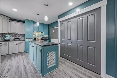 2450 Rockefeller Rd, Wickliffe, OH 44092 photo 10