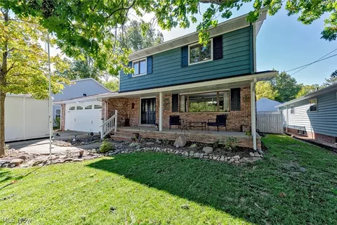 2450 Rockefeller Rd, Wickliffe, OH 44092 photo 1