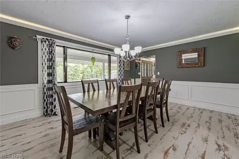 2450 Rockefeller Rd, Wickliffe, OH 44092 photo 5