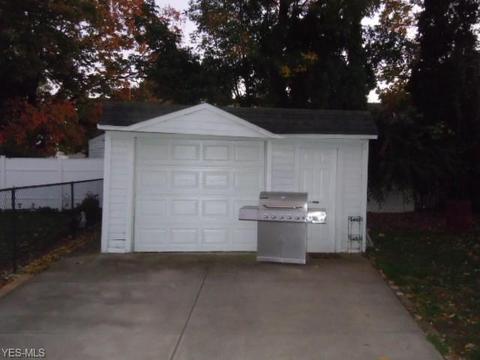 2811 Hearthstone Rd, Parma, OH 44134 photo 13