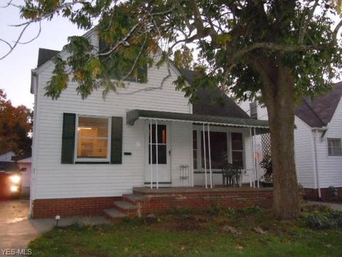 2811 Hearthstone Rd, Parma, OH 44134 photo 1
