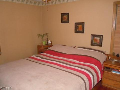 2811 Hearthstone Rd, Parma, OH 44134 photo 4