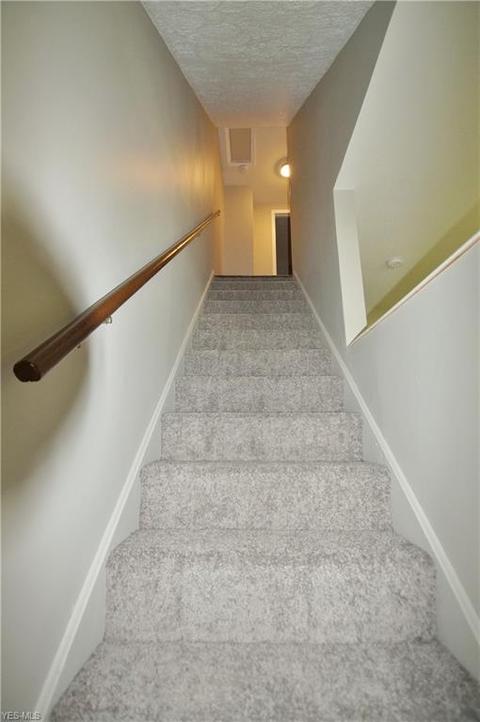 9538 Community Rd, Windham, OH 44288 photo 5