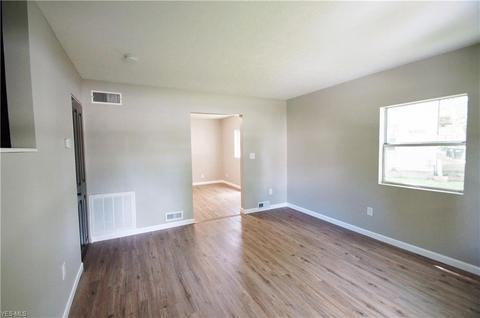 9538 Community Rd, Windham, OH 44288 photo 6