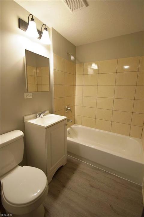 9538 Community Rd, Windham, OH 44288 photo 4