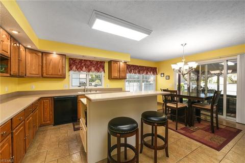 155 Pepperdine Dr, Elyria, OH 44035 photo 9