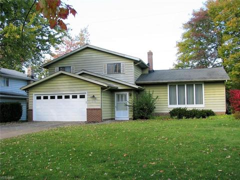 33133 Cromwell Dr, Solon, OH 44139 photo 1