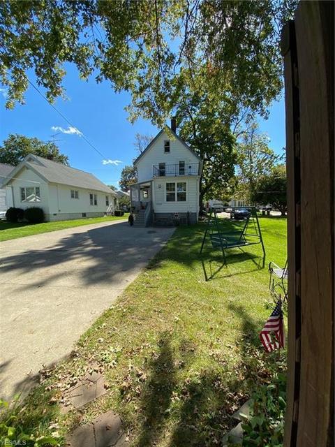 370 Columbus St, Elyria, OH 44035 photo 2