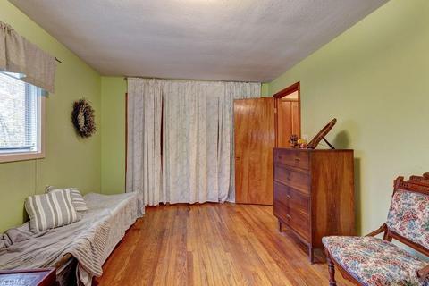 9837 Chardon Rd, Chardon, OH 44024 photo 18