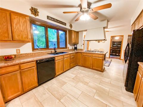 6405 E Sprague Rd, Independence, OH 44131 photo 3