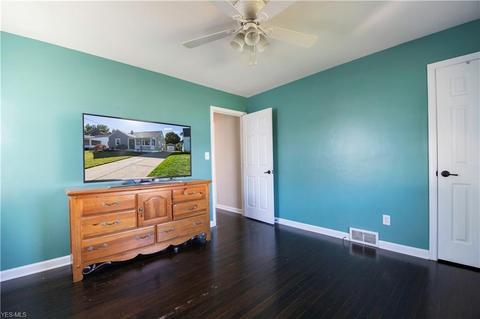 224 Wilson St, Struthers, OH 44471 photo 10
