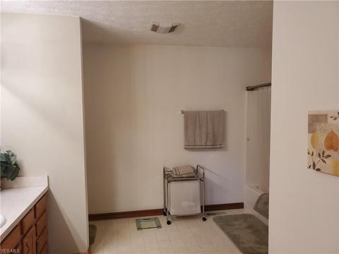 231 Root Rd, Lorain, OH 44052 photo 23